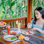 Nur Guest House